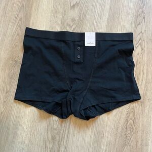 🌸SALE 3/$10🌸 NWT Women’s Front Placket Boy Shorts - Auden - Medium